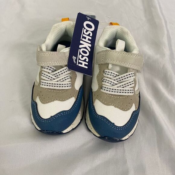 NWT Lot of 3 Pairs Of Oshkosh B'gosh Toddler Shoes Sneaker Sandals Size 6 - Picture 6 of 12